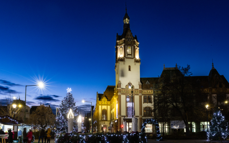 Adventi varázslat veszi kezdetét pénteken Kiskunfélegyházán