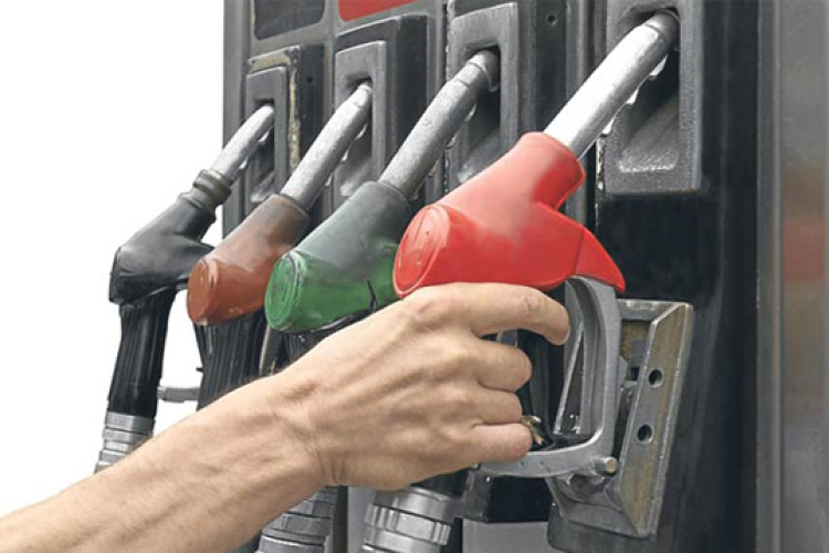 Tovább csökkent az üzemanyagok ára