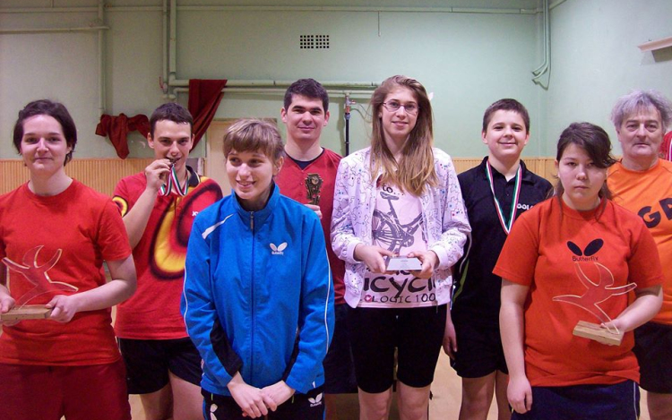 Asztalitenisz hírek