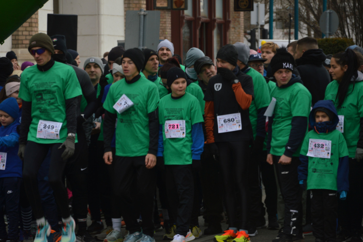 Közel kilencszáz futó mozgással búcsúztatta az óévet Félegyházán