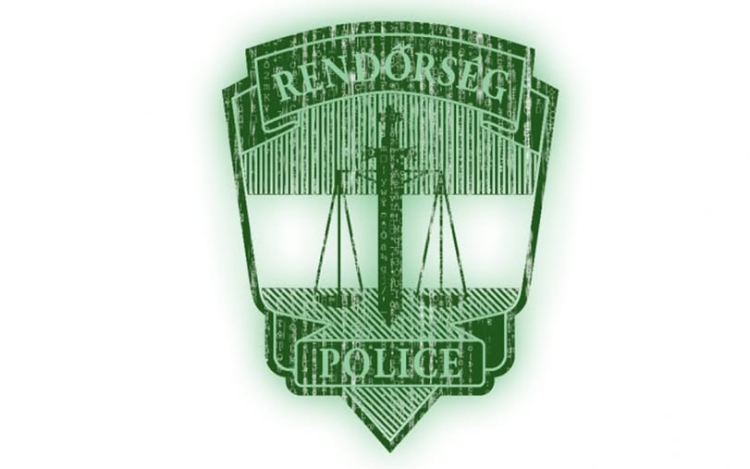 150 embert csaphatott be az internetes autóalkatrész-csaló