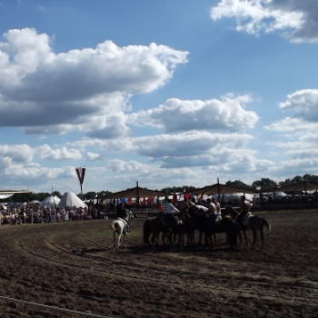 Európa legnagyobb lovas hagyományőrző rendezvénye volt a 2016. augusztus 12-14-ig Bugacon