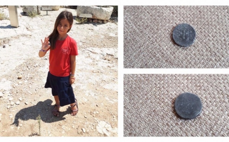Kétezer éves érmének néztek egy múzeumi szuvenírt