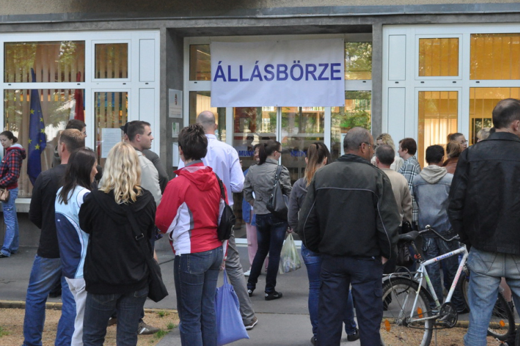 Állás-és képzési börze fiatalok számára