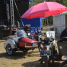 Verőfényes napsütés és remek hangulat az oldalkocsis motoros találkozón