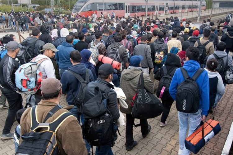 Brüsszel döntött, Magyarországnak is be kellene fogadnia migránsokat
