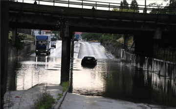 281 esetben volt szükség a tűzoltók munkájára