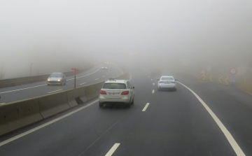 Sűrű ködre figyelmeztetnek az ország nagy részén