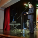 Verssel és zenés műsorral köszöntötték az időseket