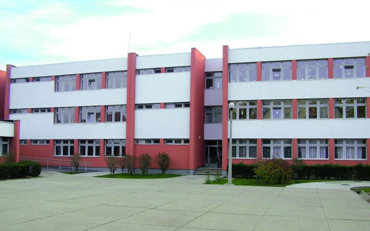 Több mint egymilliárdból fejlesztik az oktatási intézményeket Kiskunfélegyházán