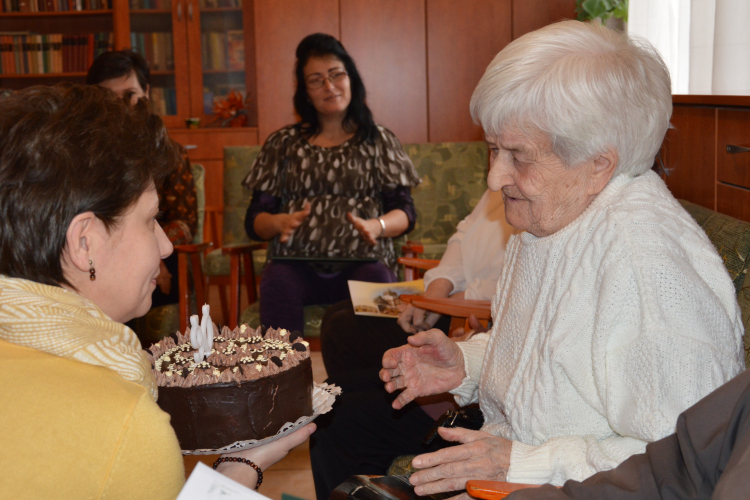 Együtt nótázott a felköszöntőivel