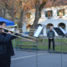 Az apostoli kettős kereszt utat mutat