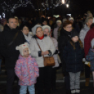Felgyúlt a második gyertya is városunk adventi koszorúján