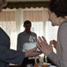 A jó öreg Singer varrógépet is meghajtja néha