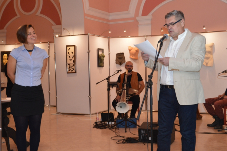 Kis Virág keramikus művész alkotásaiból nyílt kiállítás