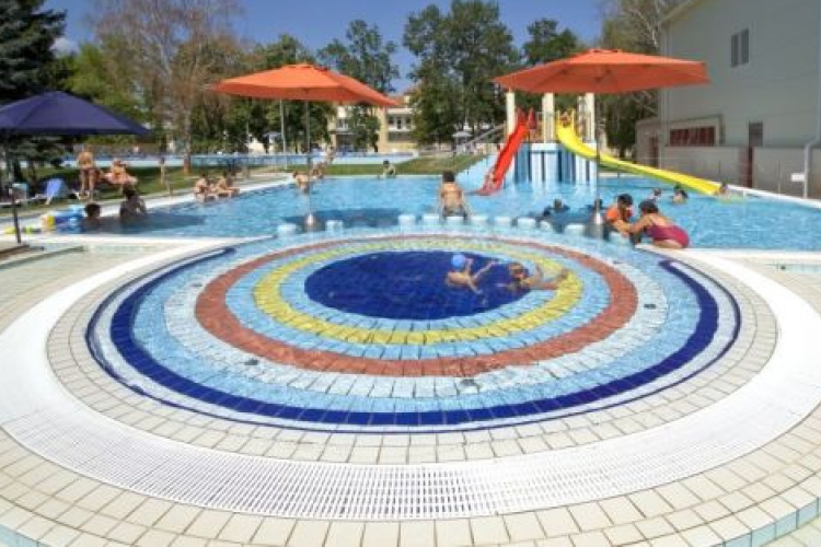 Kalóz Parti gyermekeknek a strandon