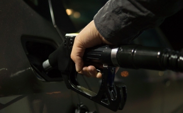Drágult a benzin, olcsóbb lett a gázolaj