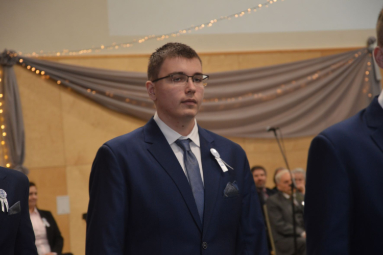 Szalagavató ünnepséget tartott a PG