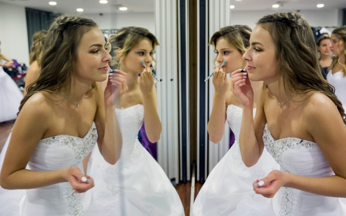 A lájkok száma is hatással lehet a fiatalok testképére