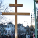 Az apostoli kettős kereszt utat mutat