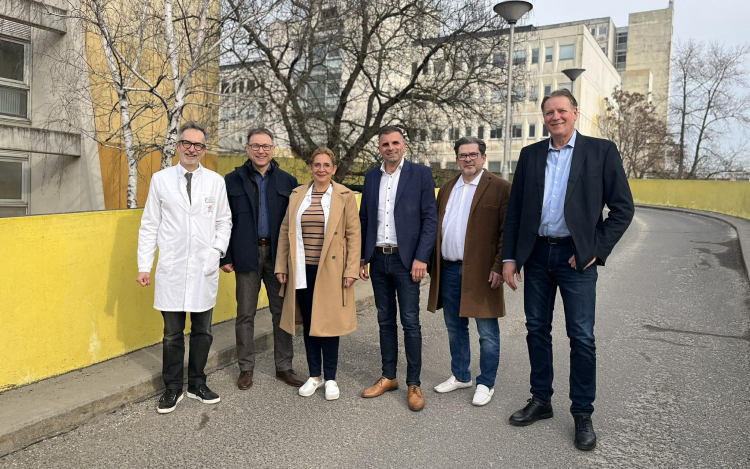 2,7 milliárdos felújítás indul a kecskeméti kórház sürgősségi feljáróinál