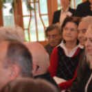 Emberi sorsok lenyomatai képekben és lírában