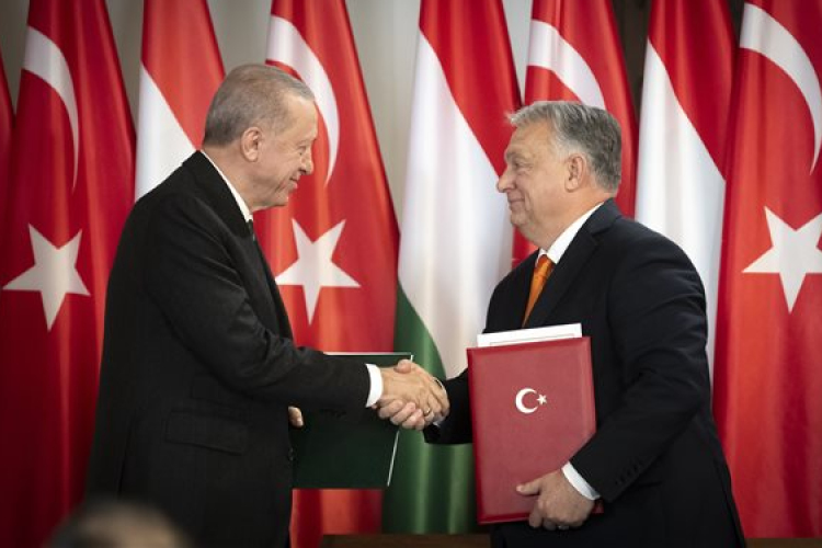 Recep Tayyip Erdogan: kapcsolataink barátiak, mesze nyúló gyökerekkel