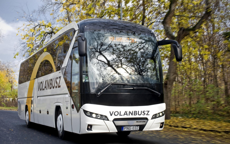 Buszmenetrend változás