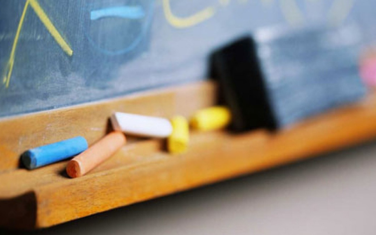 Áprilisban dönthetnek a Klik átalakításáról