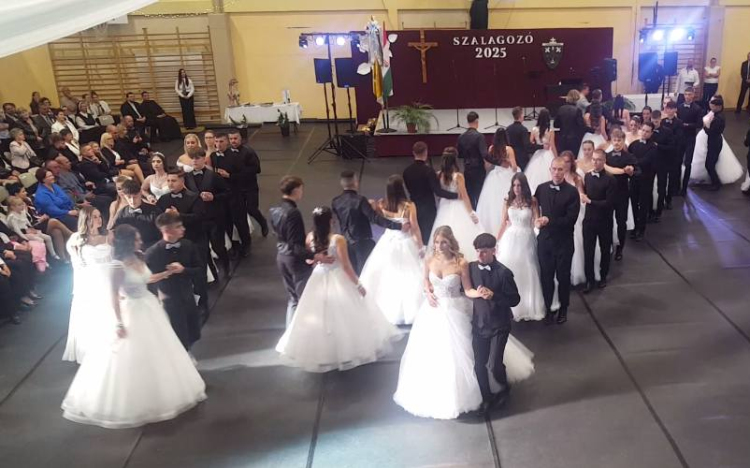 Szalagavató ünnepség a Constantinumban