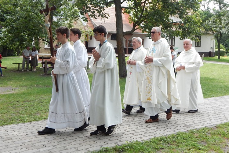 Temesvári Benedek atya  aranymisét tartott Pálosszentkúton