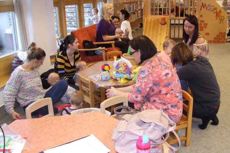 Betűbölcsi a könyvtárban