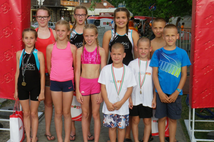 Triatlon sikerek Baján