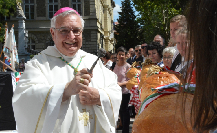 Ünnepséggel és szentmisével emlékeztünk meg az államalapításunkról