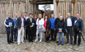 Hivatalos látogatás Félegyháza szlovákiai testvértelepülésén