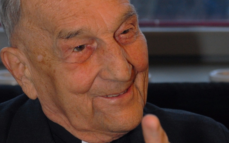 Elhunyt 101 évesen Placid atya 