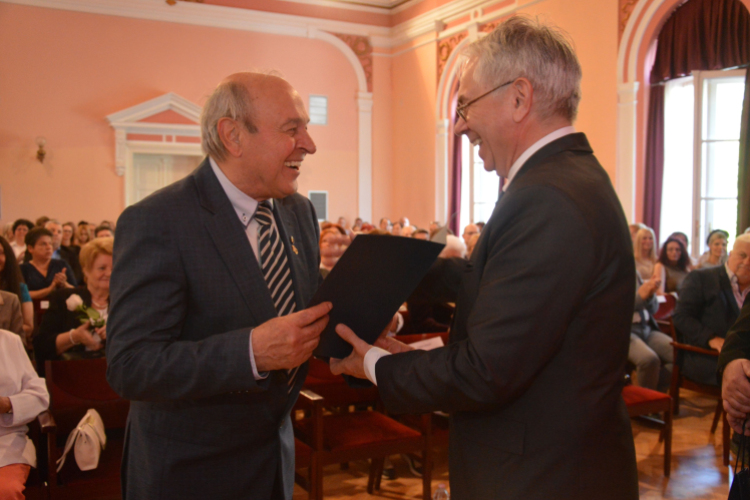 Városunk és a kistérség pedagógusait köszöntötték