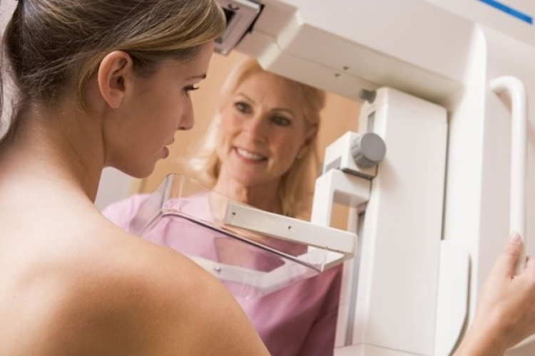 Egyre több nőt veszélyeztet a mellrák