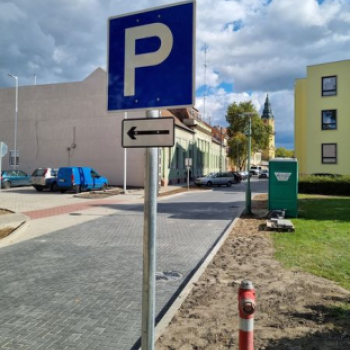 Holnaptól használható a város legnagyobb közterületi parkolója