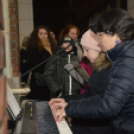 A negyedik gyertya lángja is fellobbant