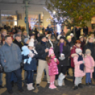 Felgyúlt a második gyertya is városunk adventi koszorúján
