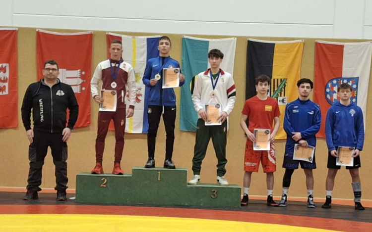 Balázs aranyat, Luca bronzot szerzett