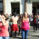 Bolondballagás Kiskunfélegyháza főutcáján