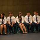 Megkapták kék szalagjaikat a Kossuth iskola végzősei